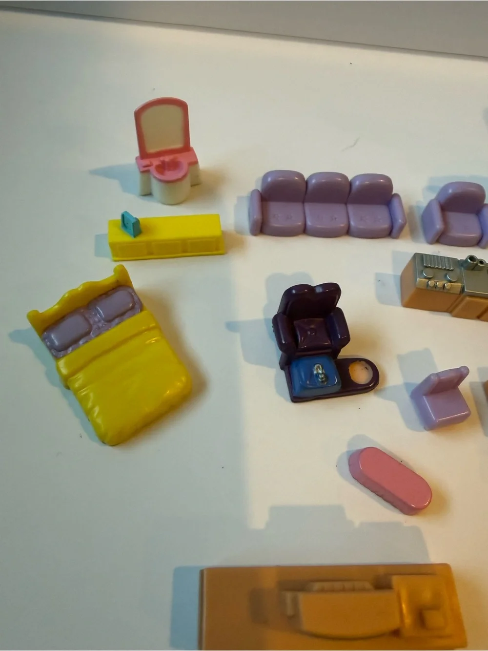 Vintage Polly Pocket furniture lot